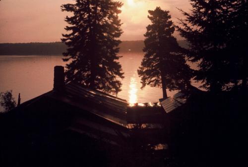 Kennesuncook_view_down_from_A_frame_hill